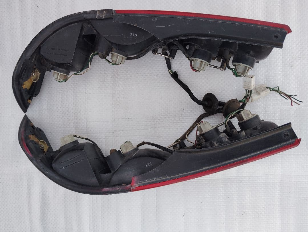 トヨタ MR2 SW20 テールライトは非常に良好な状態です。