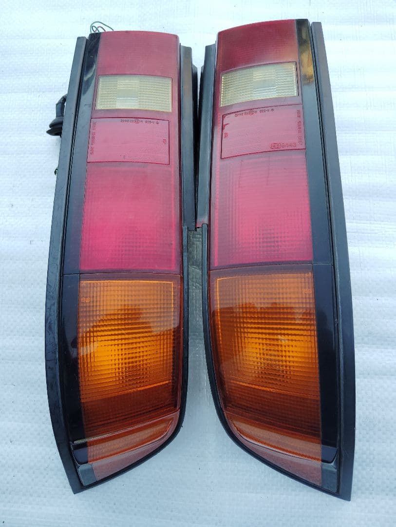 トヨタ MR2 SW20 テールライトは非常に良好な状態です。