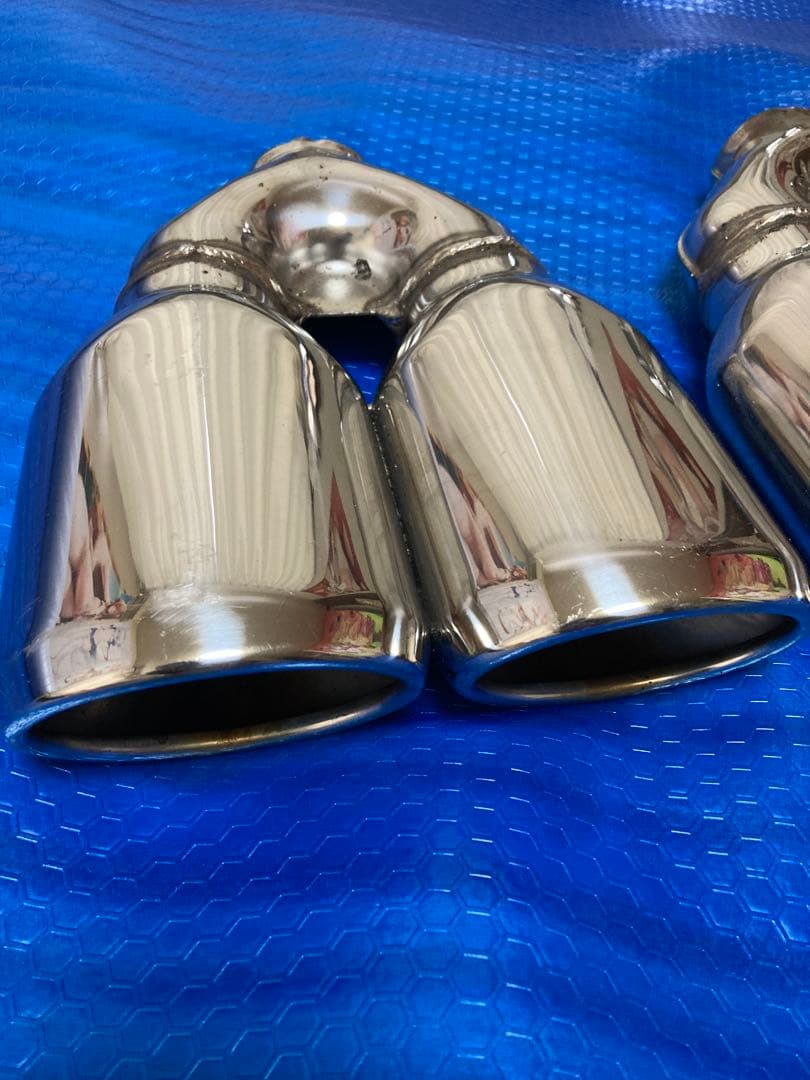 4本出し　マフラーカッター　デュアル　センスブランド？　スリーキャッツ？