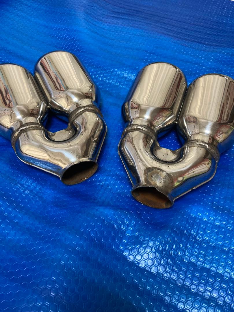 4本出し　マフラーカッター　デュアル　センスブランド？　スリーキャッツ？