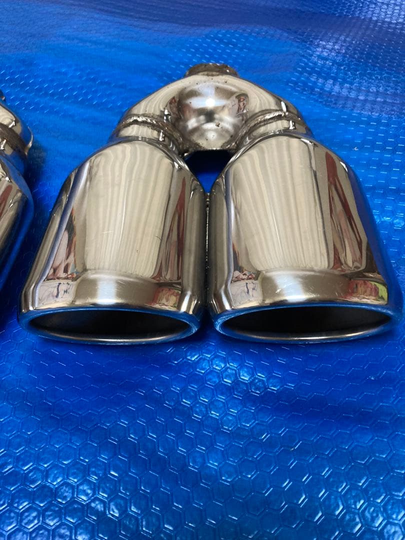 4本出し　マフラーカッター　デュアル　センスブランド？　スリーキャッツ？