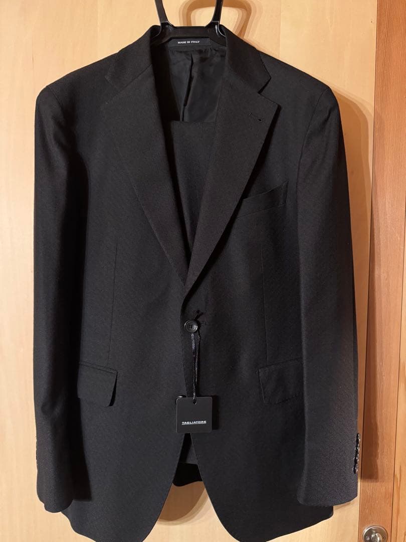 タリアトーレ　ビームス別注メンズスーツ（ブラック46 MADE IN ITALY