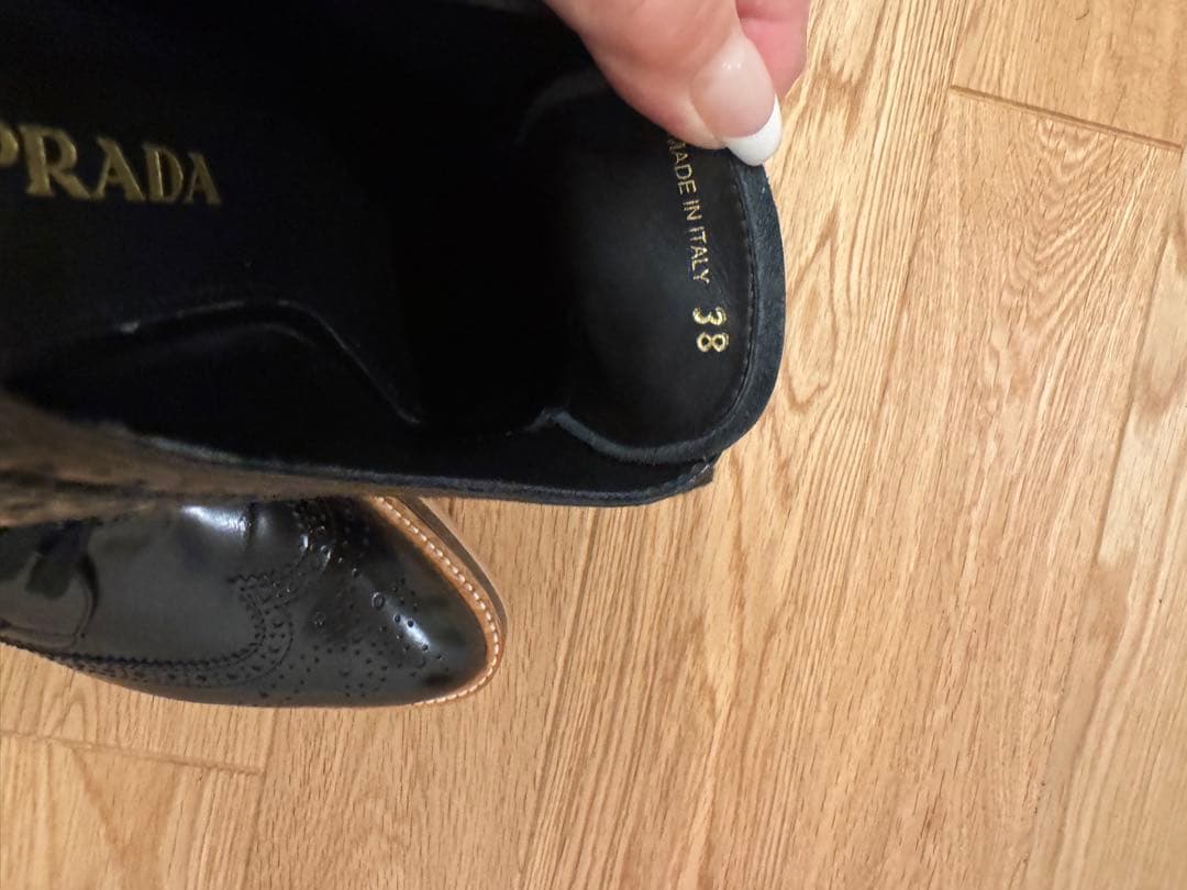 プラダ　シューズ