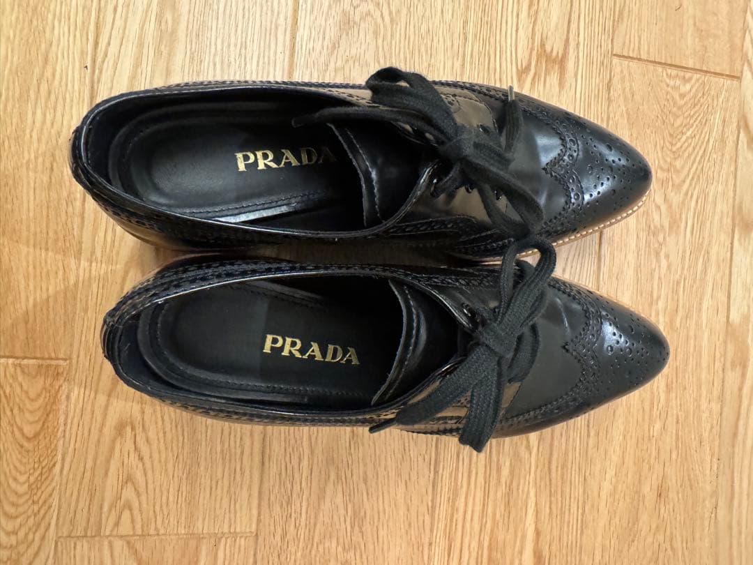 プラダ　シューズ