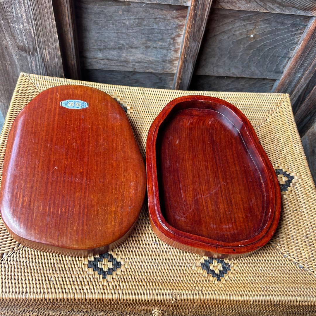 金魚？ 鯉？彫刻デザイン 木製硯箱 楕円形