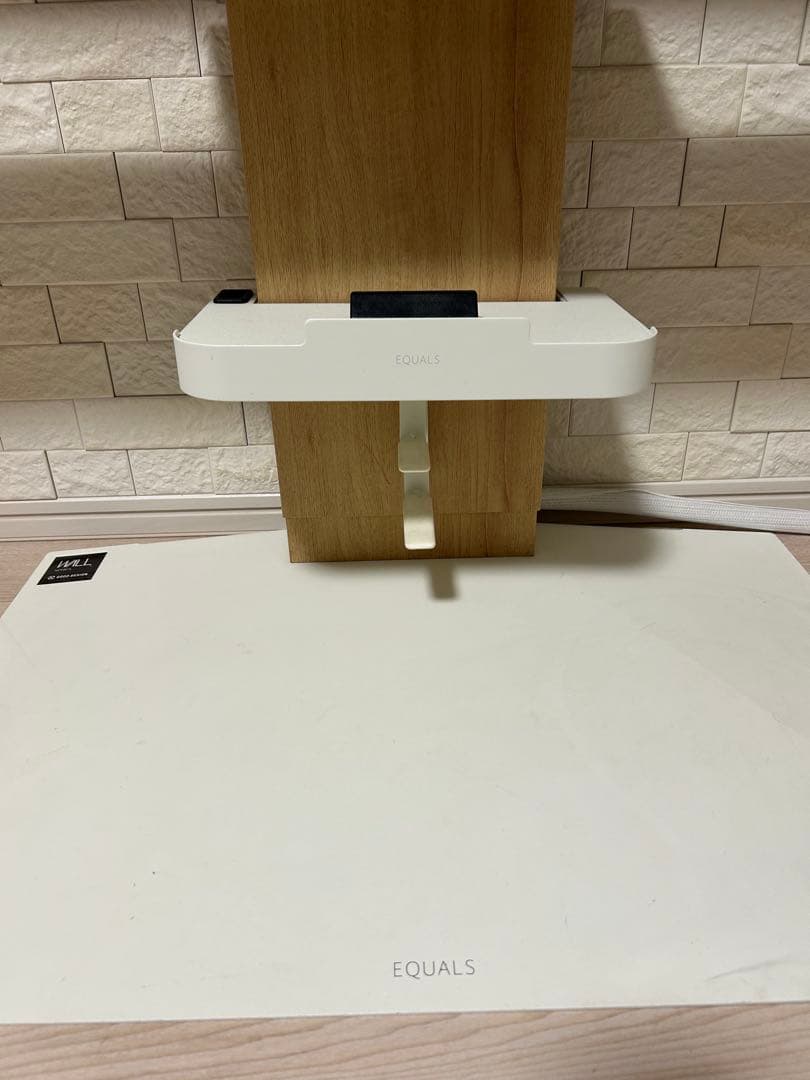 9/11までEQUALS WALL サウンドバーM&ポータブルゲーム機ホルダー