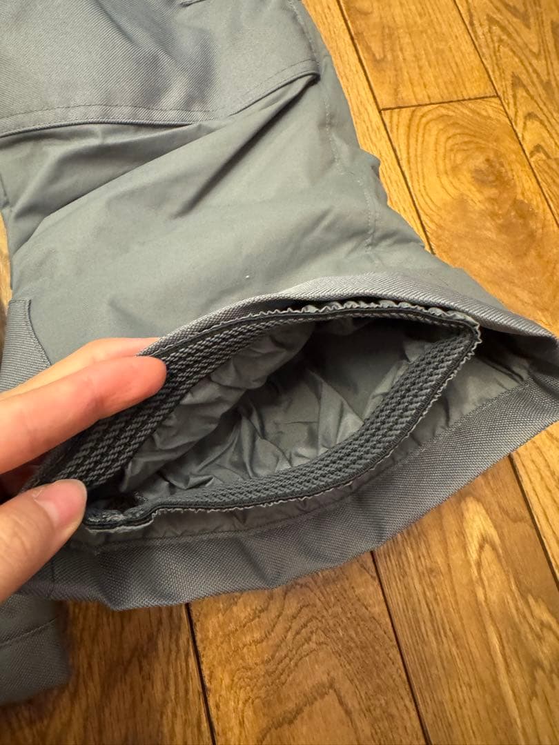 Columbia 子ども用スキーウェア グレー