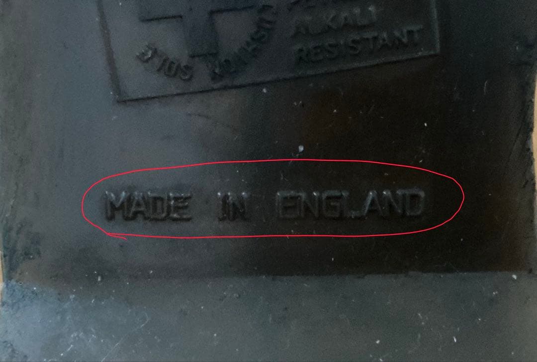 Dr. Martens 8ホール レッドチェリー made in England