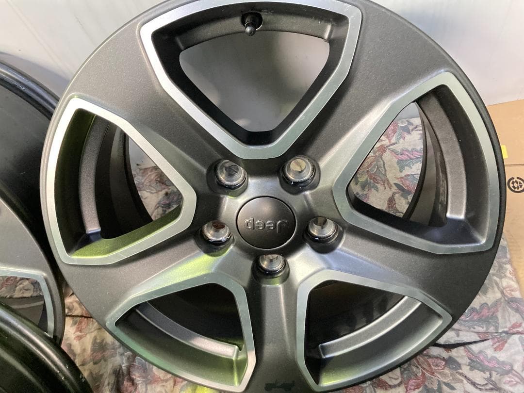 【JLラングラー/スポーツ】 純正ホイール4本セット+ナット