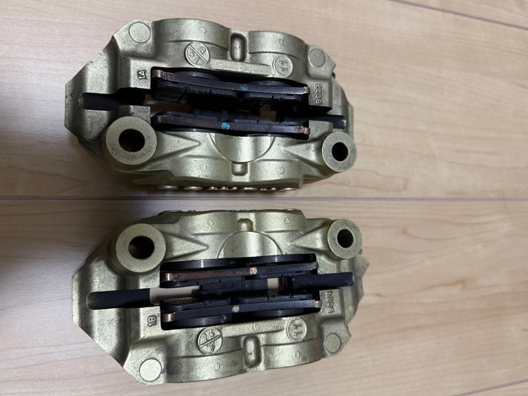 ブレンボ　キャリパー　バイク　108mm スズキ　HAYABUSA GSX