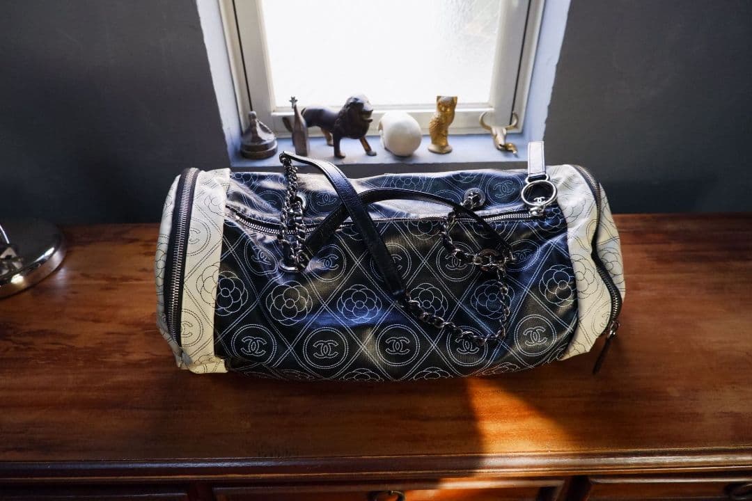 CHANEL コーテッドキャンバス ボーリングバッグ