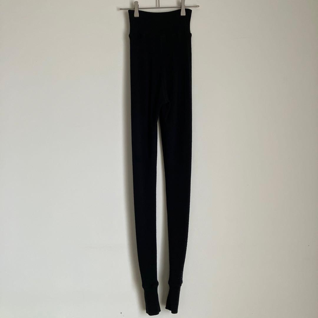 YARN ルル リブレギンス 黒 ZQメリノウール