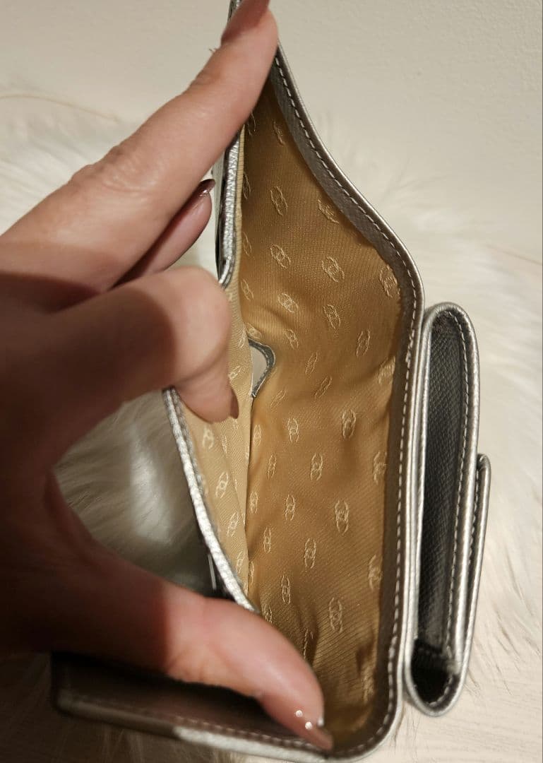 CHANEL【極美品✨希少】ココマーク三つ折り財布　Ｗホック　シルバー付属品完備