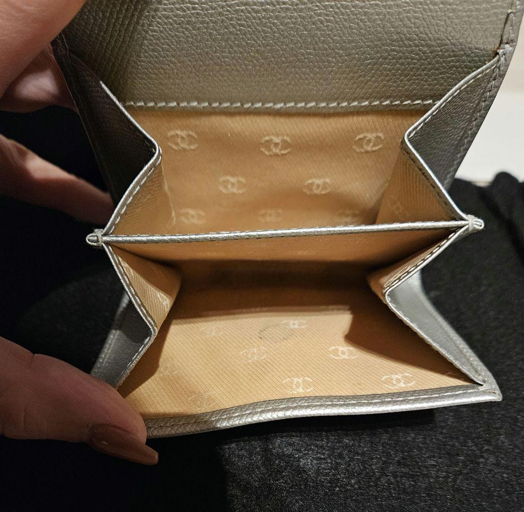 CHANEL【極美品✨希少】ココマーク三つ折り財布　Ｗホック　シルバー付属品完備