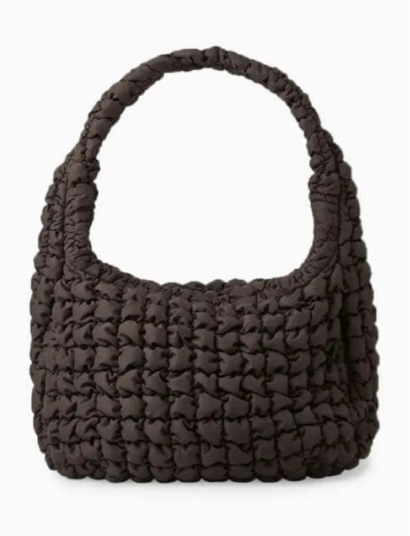 COS オーバーサイズ キルトショルダーバッグ ダークブラウン