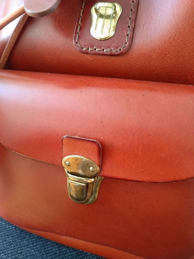 ヘルツ スタンダードなリュック М チョコ HERZ