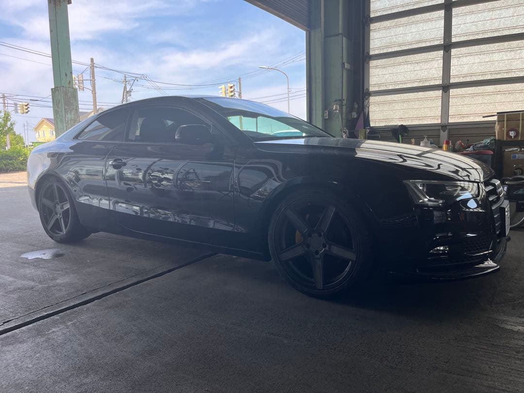 k*e様 Audi A5 ブラック クーペ 19インチホイール