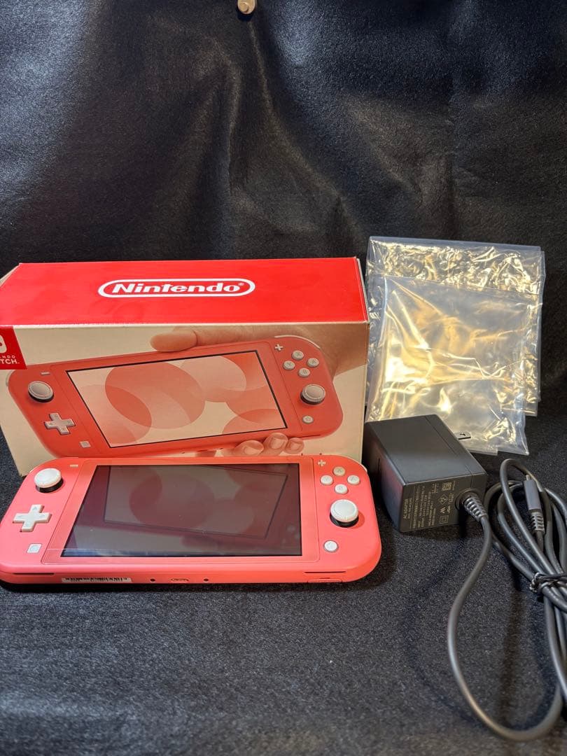 Nintendo Switch Lite ピンク 本体 ハードケース付き
