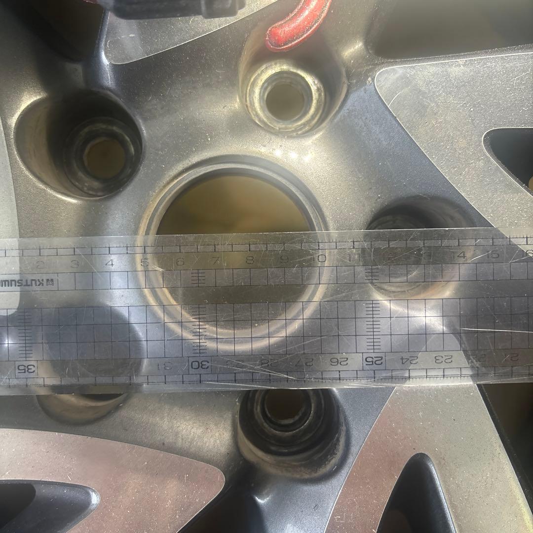 スバルレヴォーグ18インチアルミ４本セット