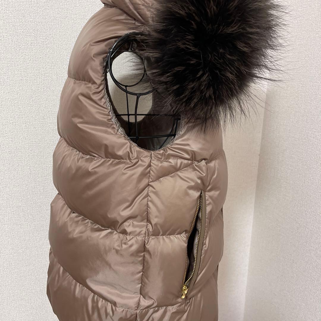 極美品ナノユニバース　西川ダウンベスト