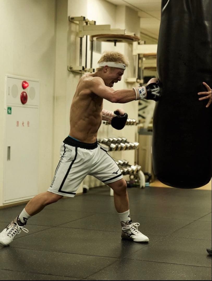 【受注生産品】ミズノ製 井上尚弥勝利記念 Tシャツ&ハーフパンツ 上下セット