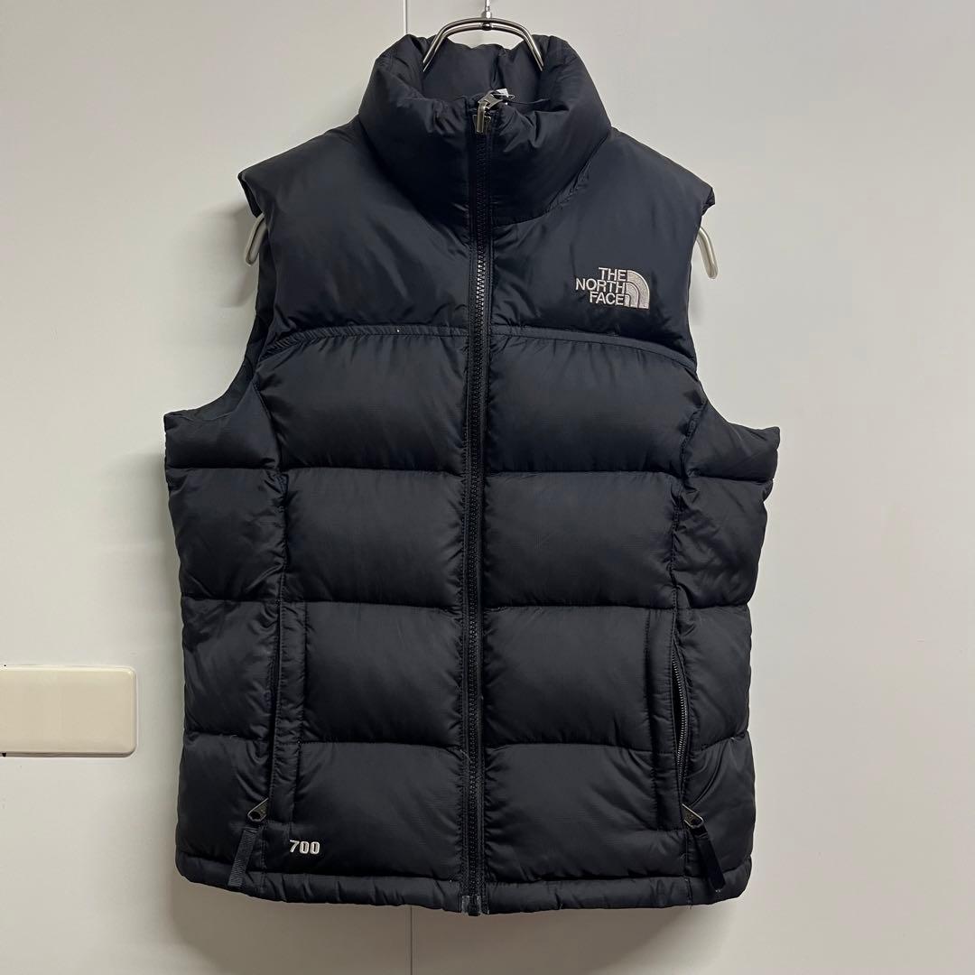 31【人気】ノースフェイス　ダウンベスト　ヌプシ　レディースXS　黒　ブラック
