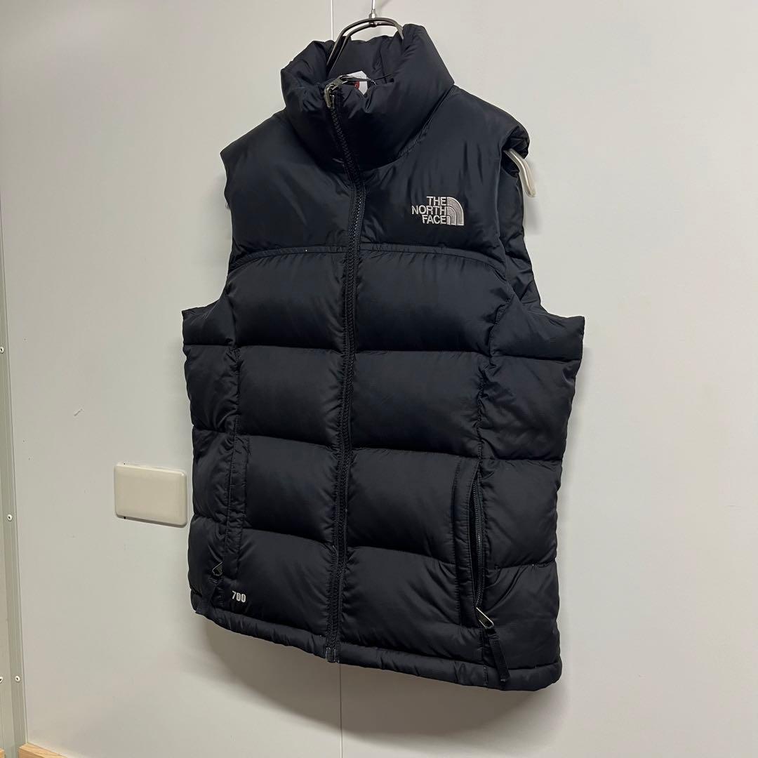 31【人気】ノースフェイス　ダウンベスト　ヌプシ　レディースXS　黒　ブラック