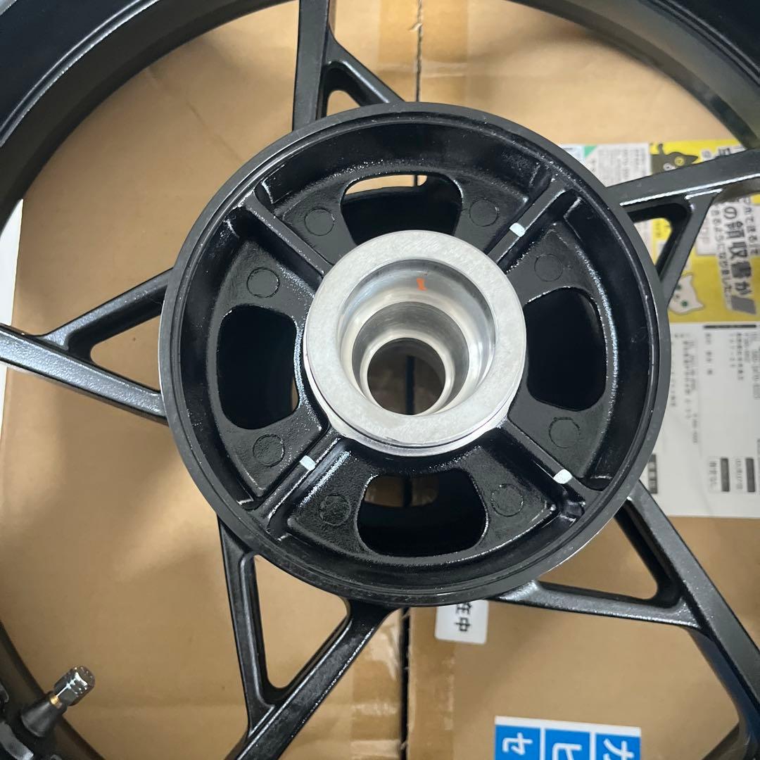 zx4r 2025 ホイールタイヤセット