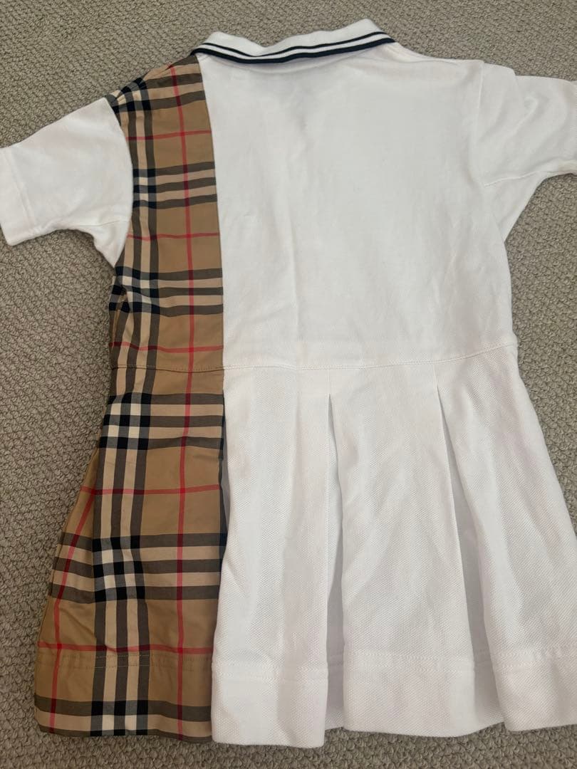 BURBERRY 半袖ワンピース　3Y