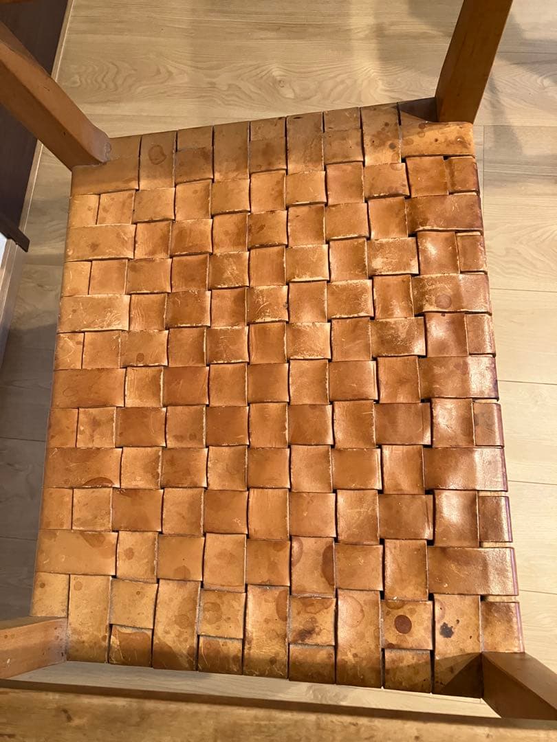 『なな様』北の住まい設計社　ラスティックアームチェア②