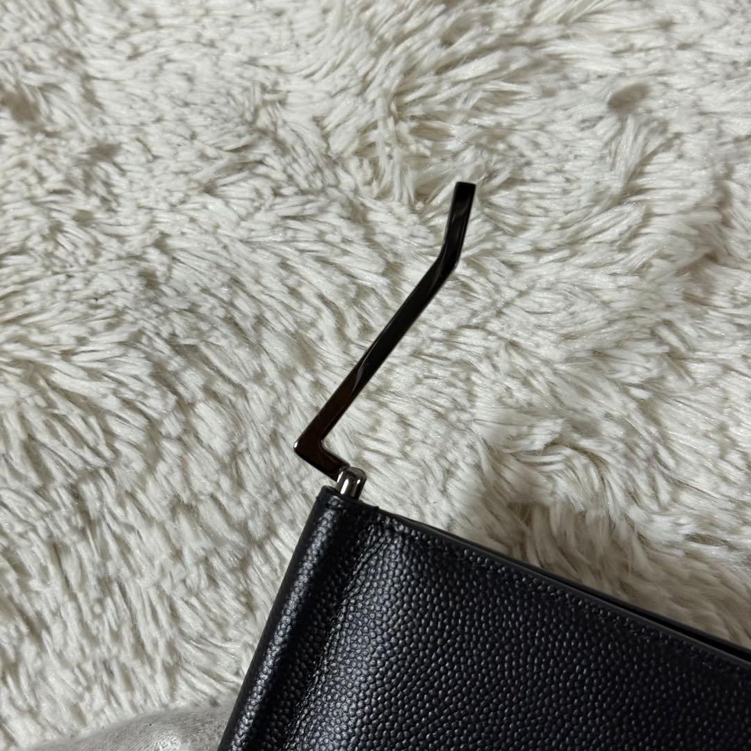 ⭐️新品未使用⭐️　サンローラン　マネークリップ　YSLカサンドラ　二つ折り　黒