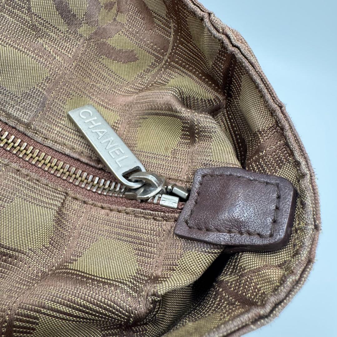 シャネル ニュートラベルGM トートバッグ ショルダーバッグ A4可 カーキ