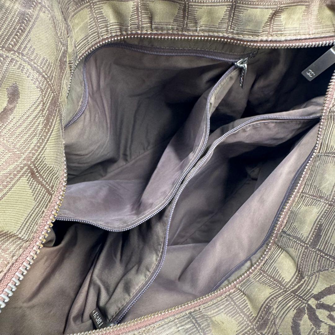 シャネル ニュートラベルGM トートバッグ ショルダーバッグ A4可 カーキ