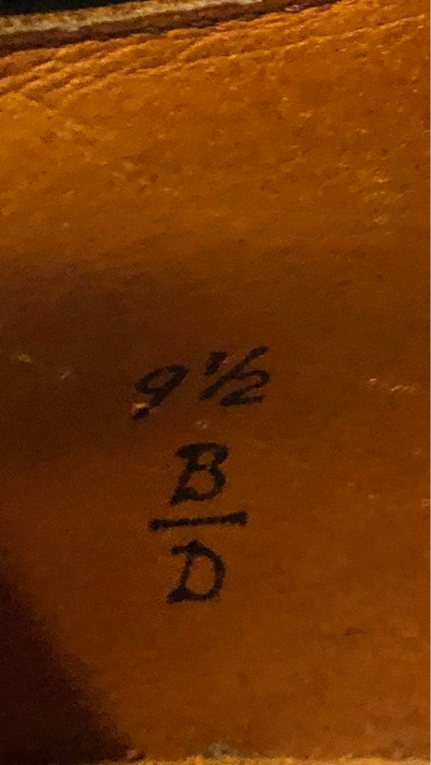 値下げしました。 Alden 909 メダリオンチップ 9半　シューキーパー付