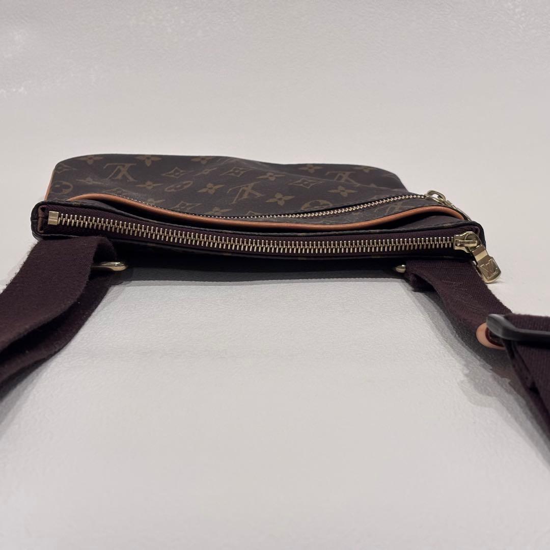 ルイ・ヴィトン　ポシェット・ヴァルミー　モノグラムキャンバス