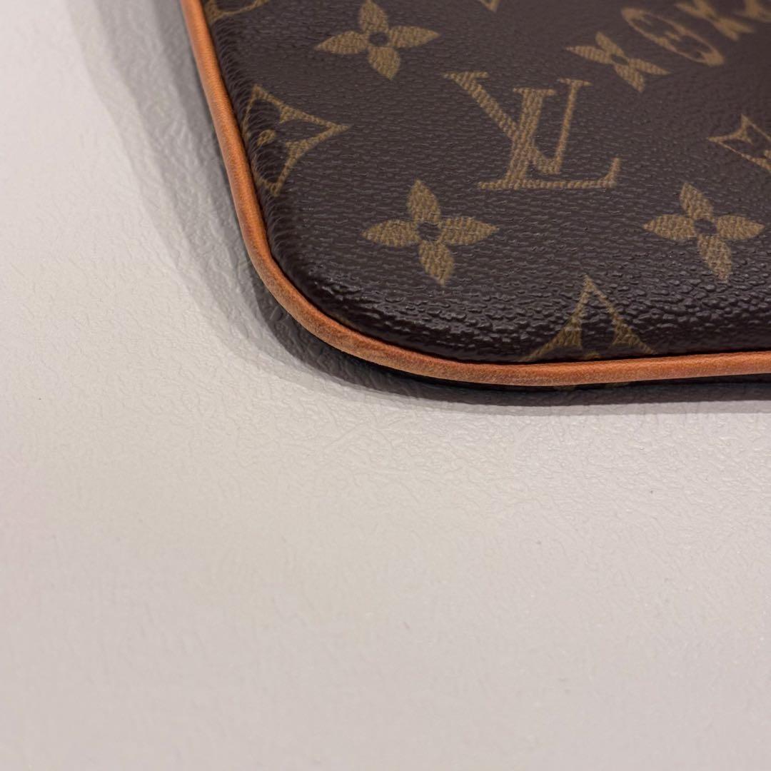 ルイ・ヴィトン　ポシェット・ヴァルミー　モノグラムキャンバス
