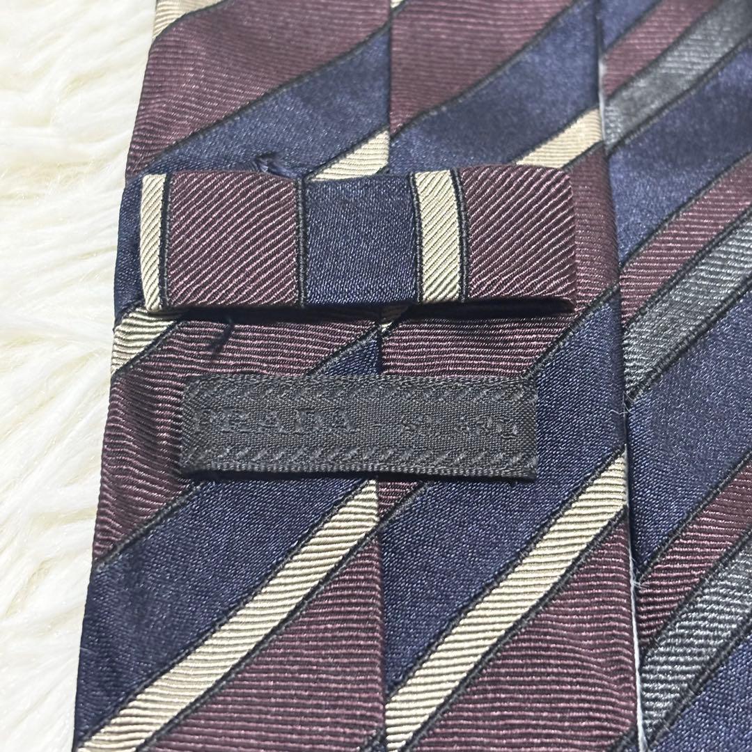 【ほぼ未使用】PRADA ネクタイ　ナロータイ　レジメンタル　ストライプ