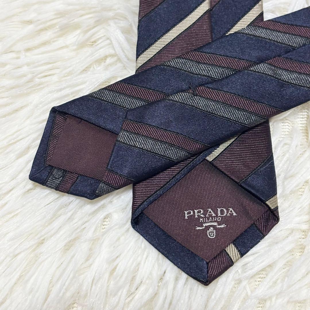 【ほぼ未使用】PRADA ネクタイ　ナロータイ　レジメンタル　ストライプ