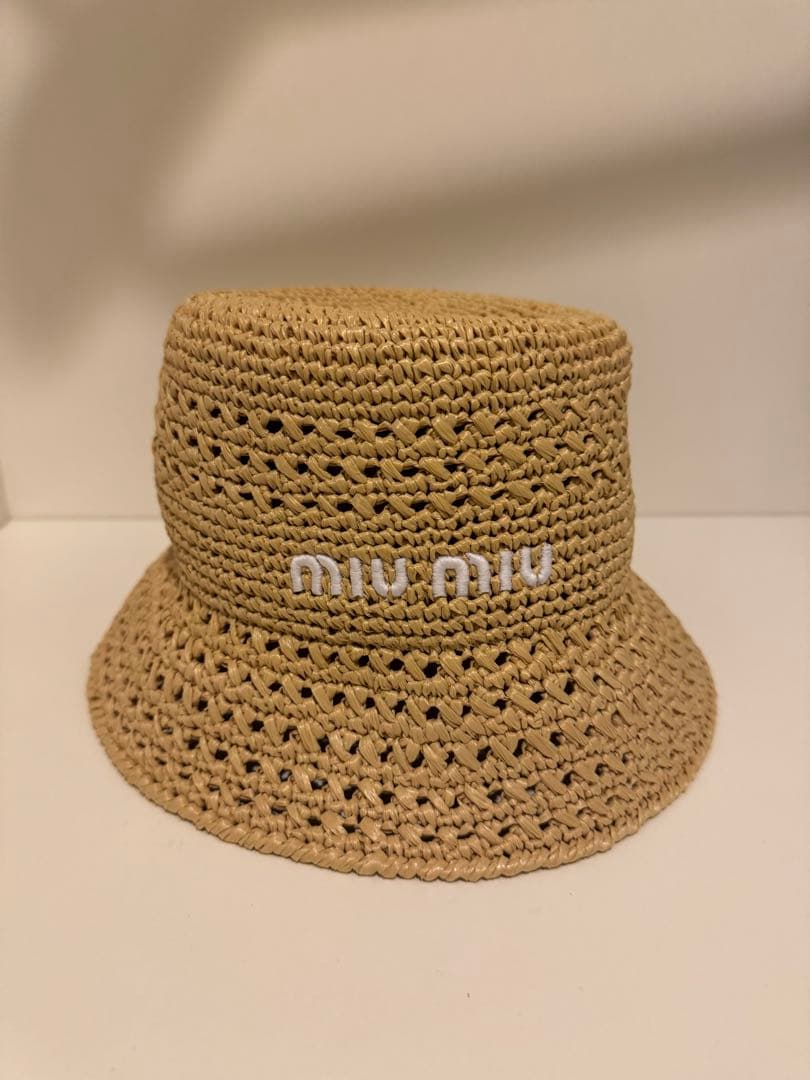 miumiu 麦わら帽子　ミュウミュウ