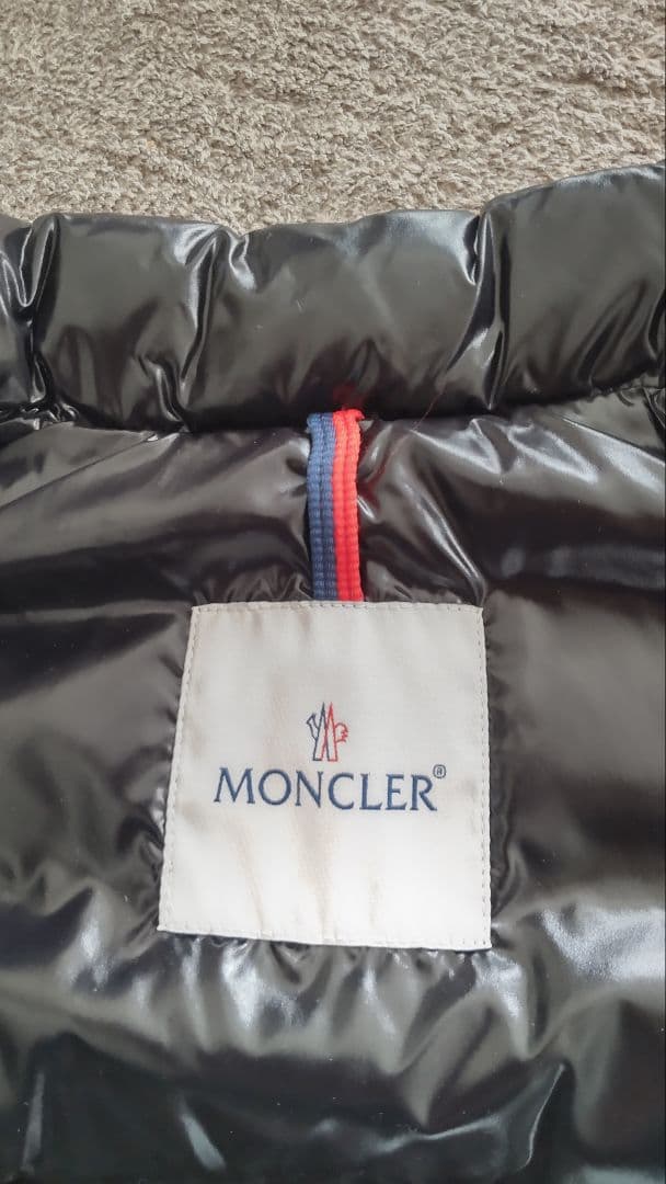 AMI　モンクレール　ダウンベスト　2