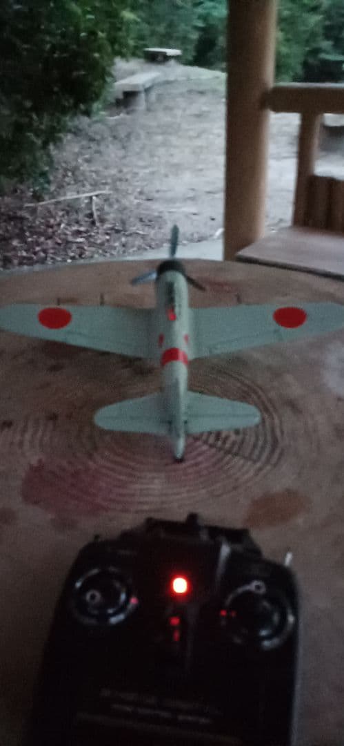RC戦闘機 零戦52型　VOLANTEX