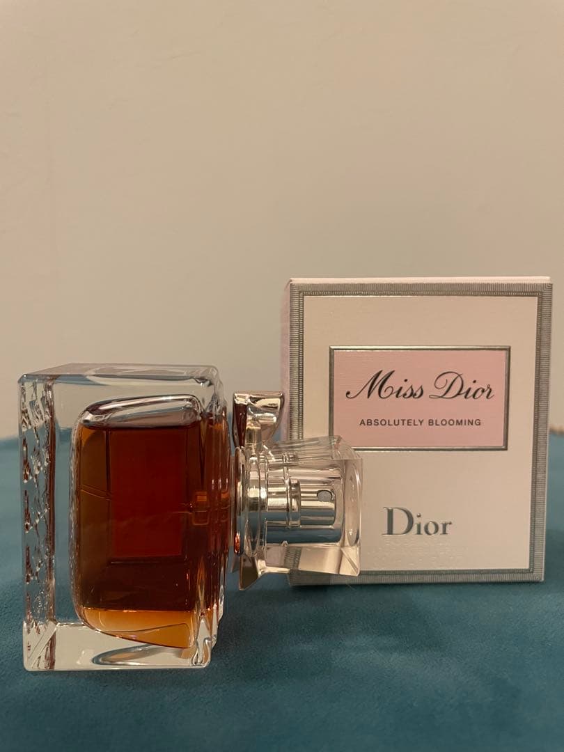 ミスディオール アブソリュートリー ブルーミング 30ml