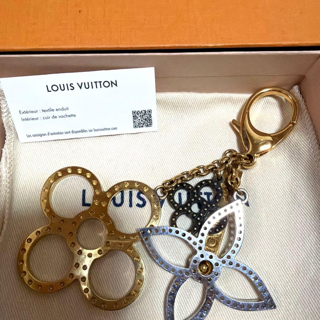 ルイヴィトン　バックチャーム