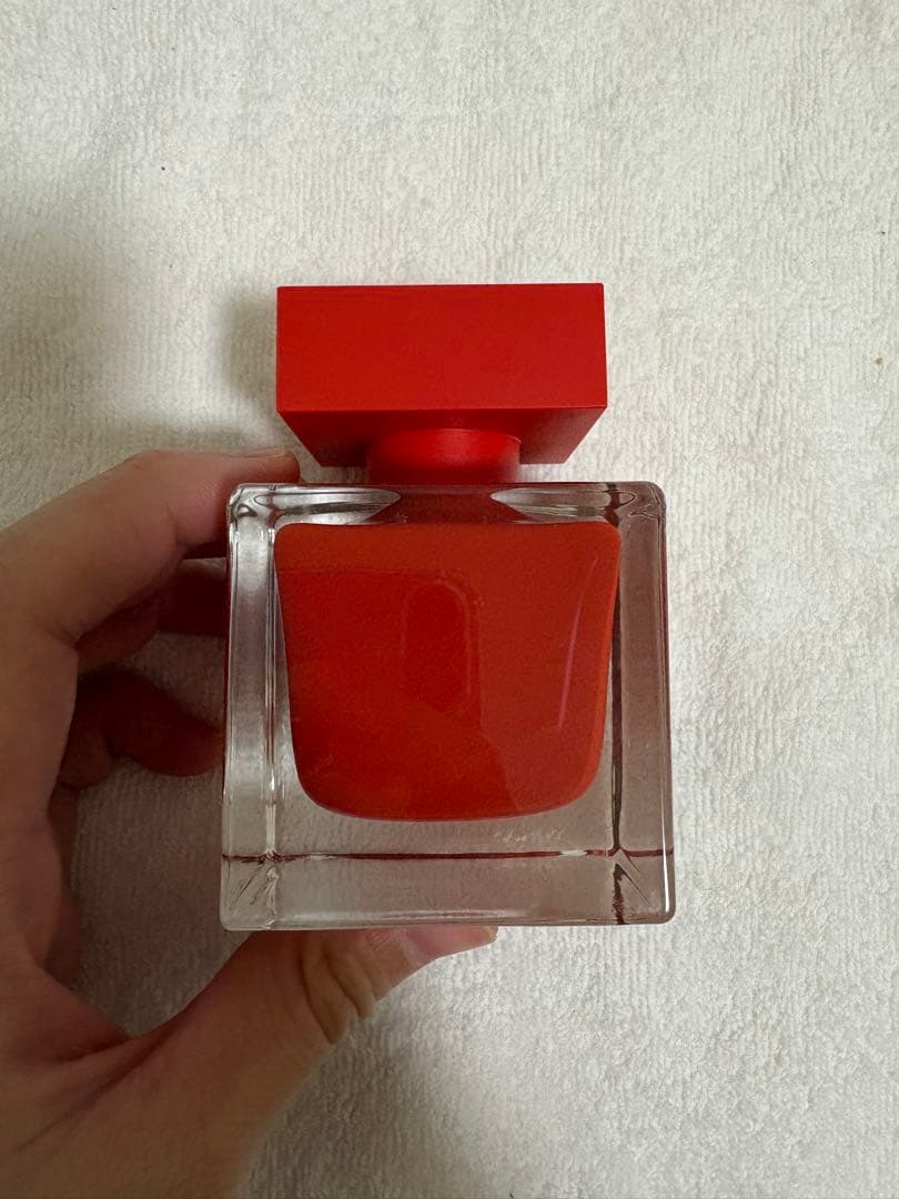 【赤ちゃん猿さま専用】Narciso Rodriguez 香水 レッド