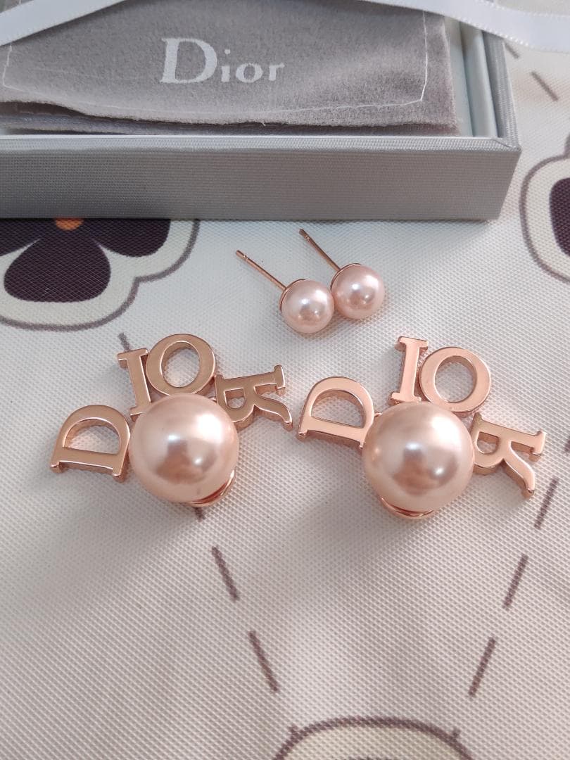 パールピアス　ピンク