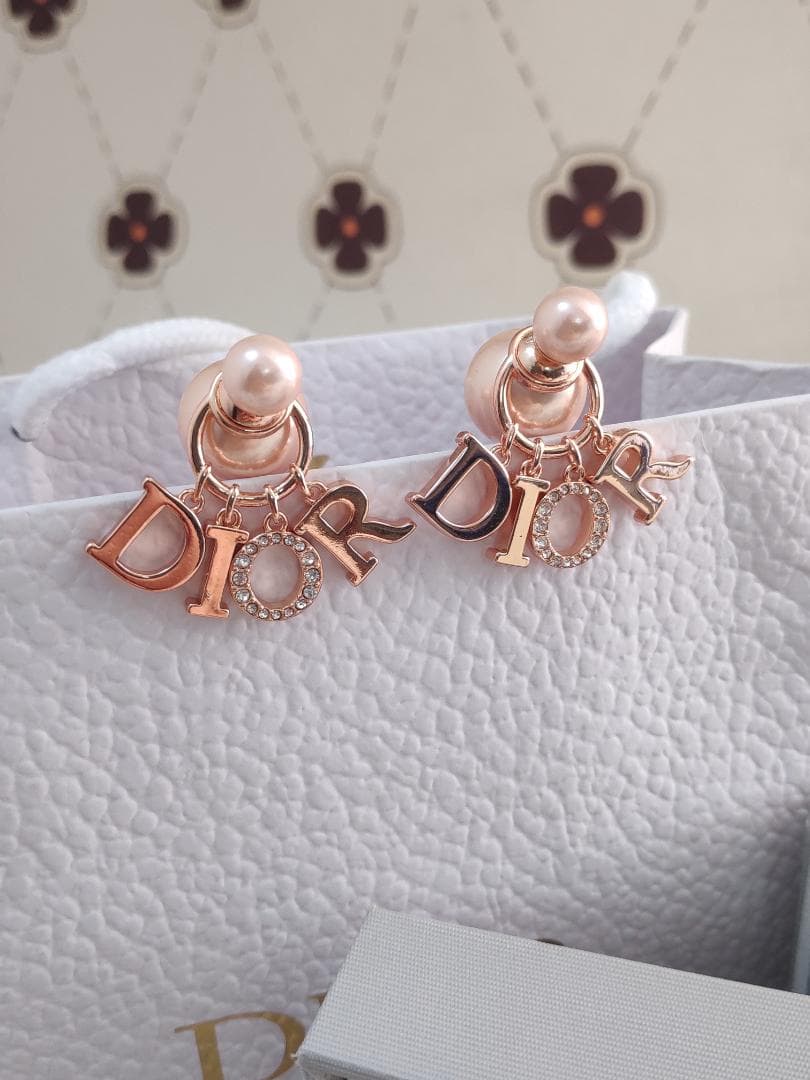 パールピアス　ピンク