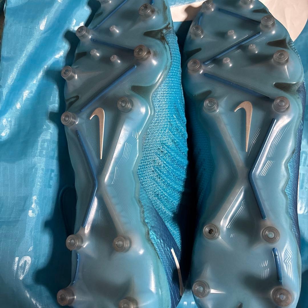 廃盤モデル‼️早いもの勝ち‼️サッカースパイクファントムGX 2エリートAG-PRO