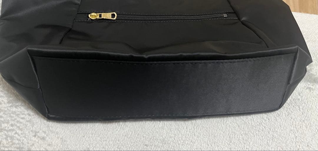 【極美品】ラシット　スリングバッグ　ボディバッグ　黒　金具ゴールド　大幅お値下げ