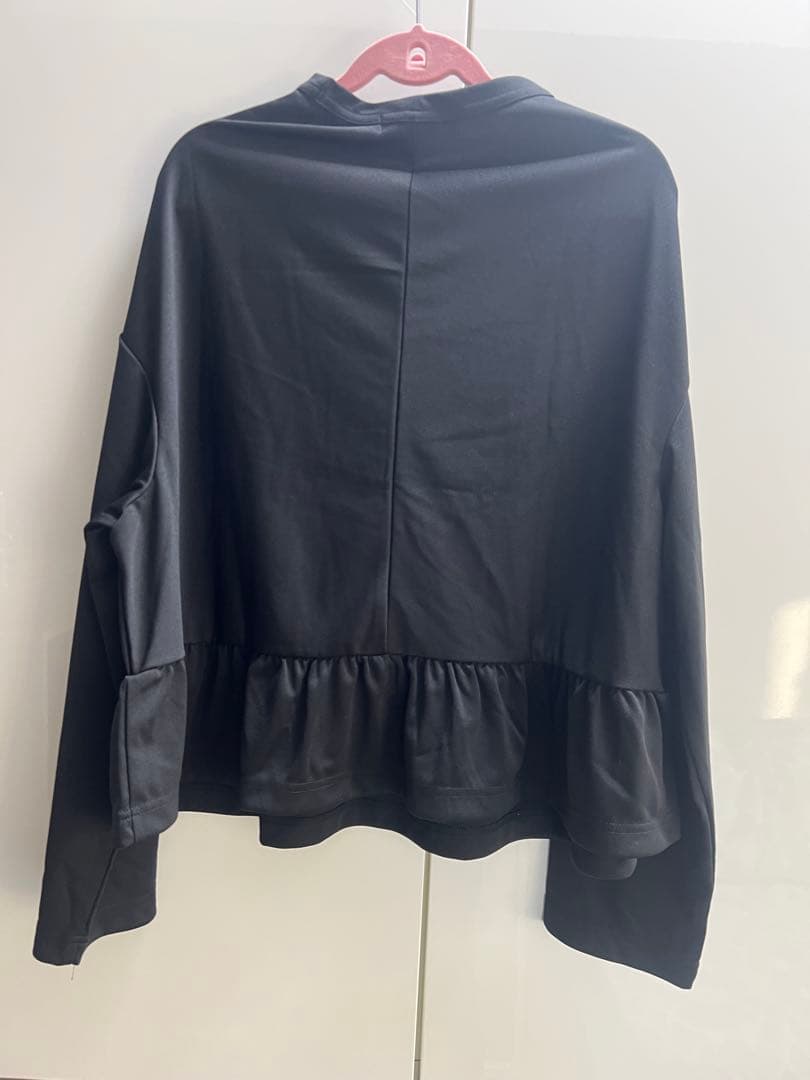 新品未使用　COMME des GARÇONS ブラック長袖トップス XS