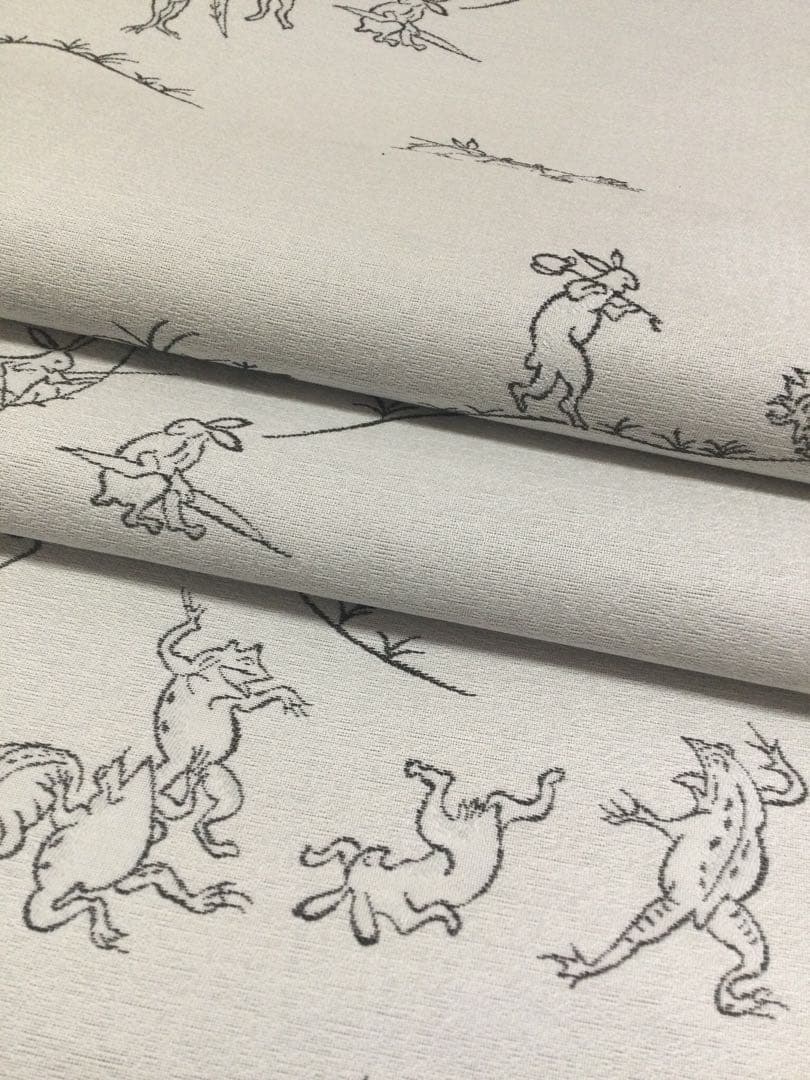 素敵な装い！西陣名古屋帯 綿芯仕立、ガード加工済「鳥獣人物戯画」薄グレー簡易包装